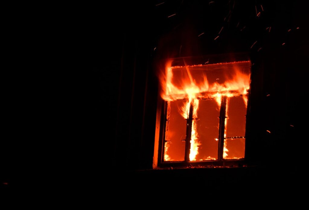 Fire Breaks Out in Novi Sad Building, 32 Residents Evacuated