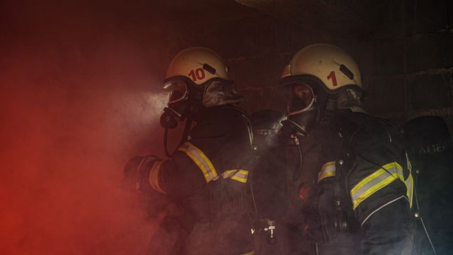 Fire Breaks Out in Novi Sad Building, 32 Residents Evacuated