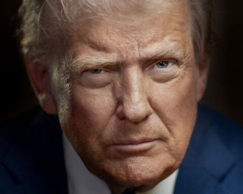 Official presidential portrait of US President Donald Trump