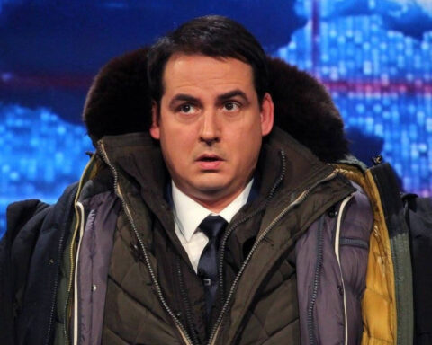 Serbian television host and political satirist Zoran Kesić during his show 24 Minuta.